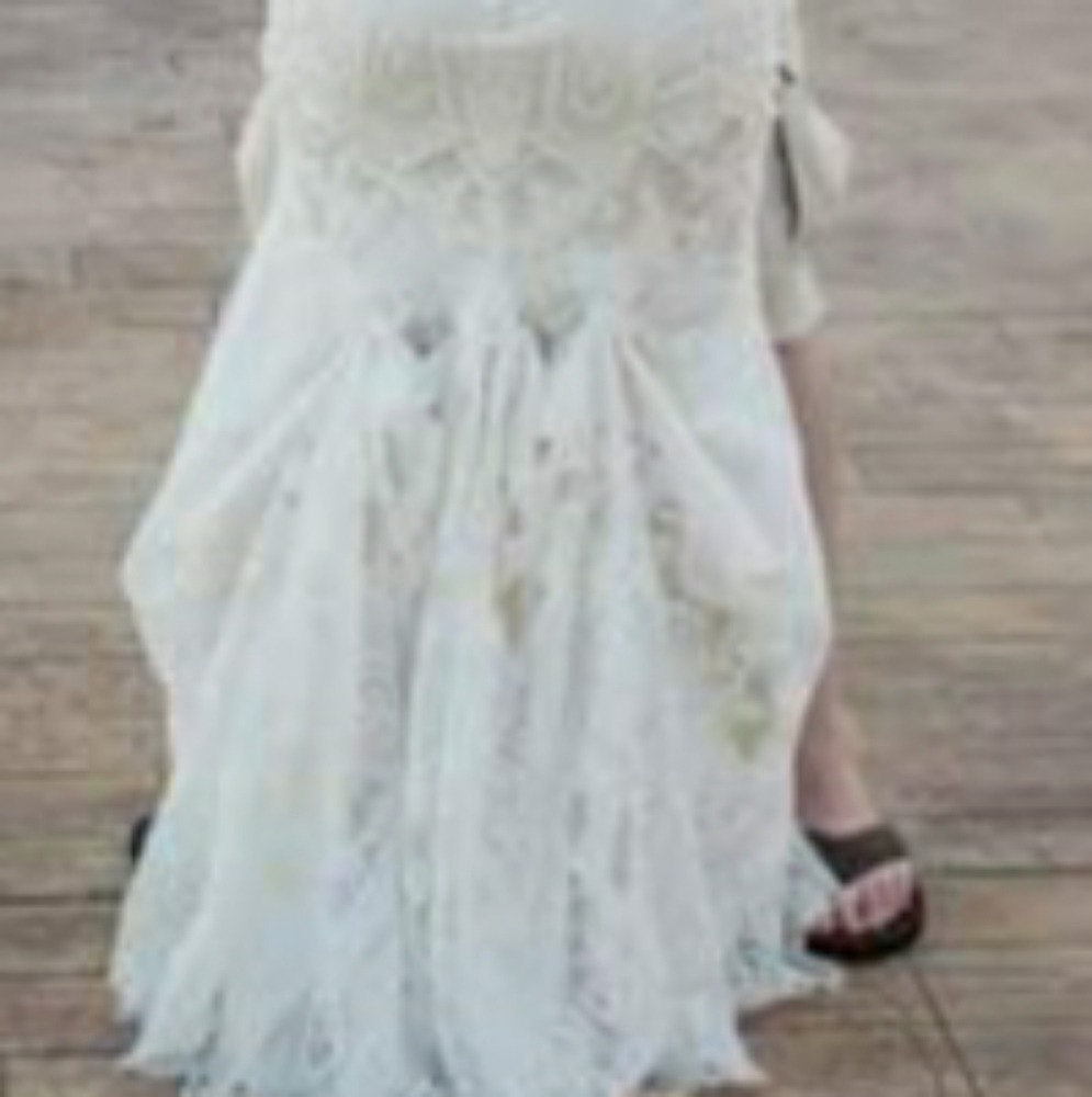 Wedding Dress - Picture 4 of 4